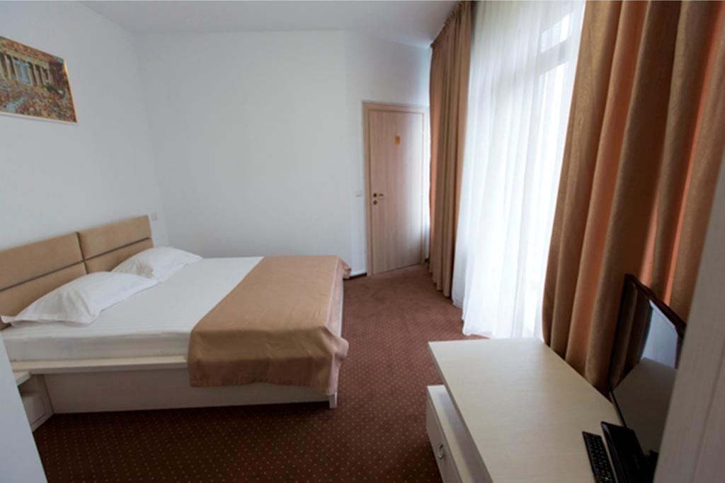 Hotel Thomas 布加勒斯特 客房 照片