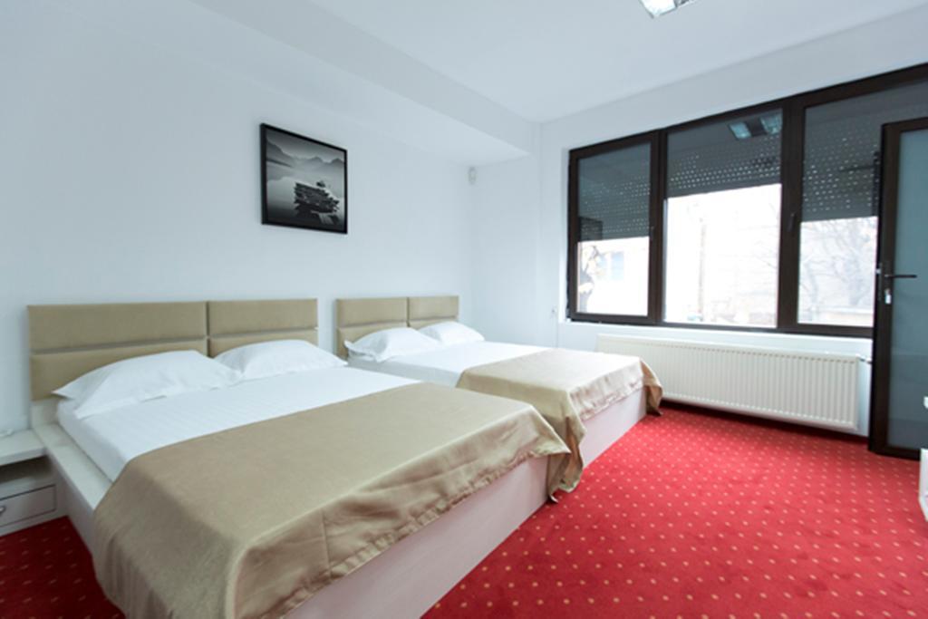 Hotel Thomas 布加勒斯特 客房 照片