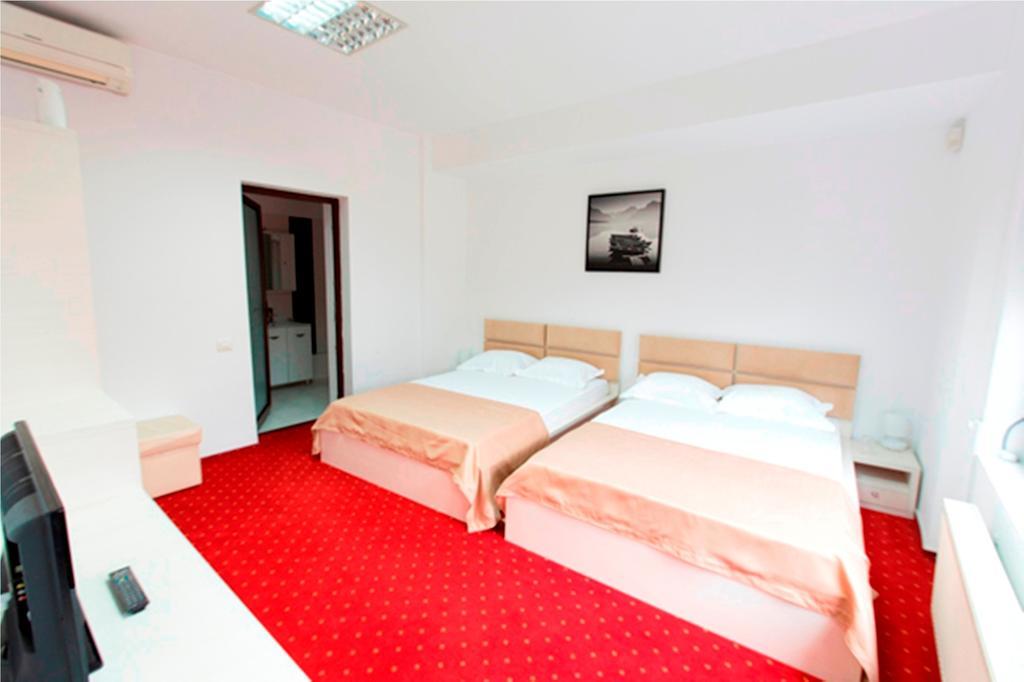 Hotel Thomas 布加勒斯特 客房 照片