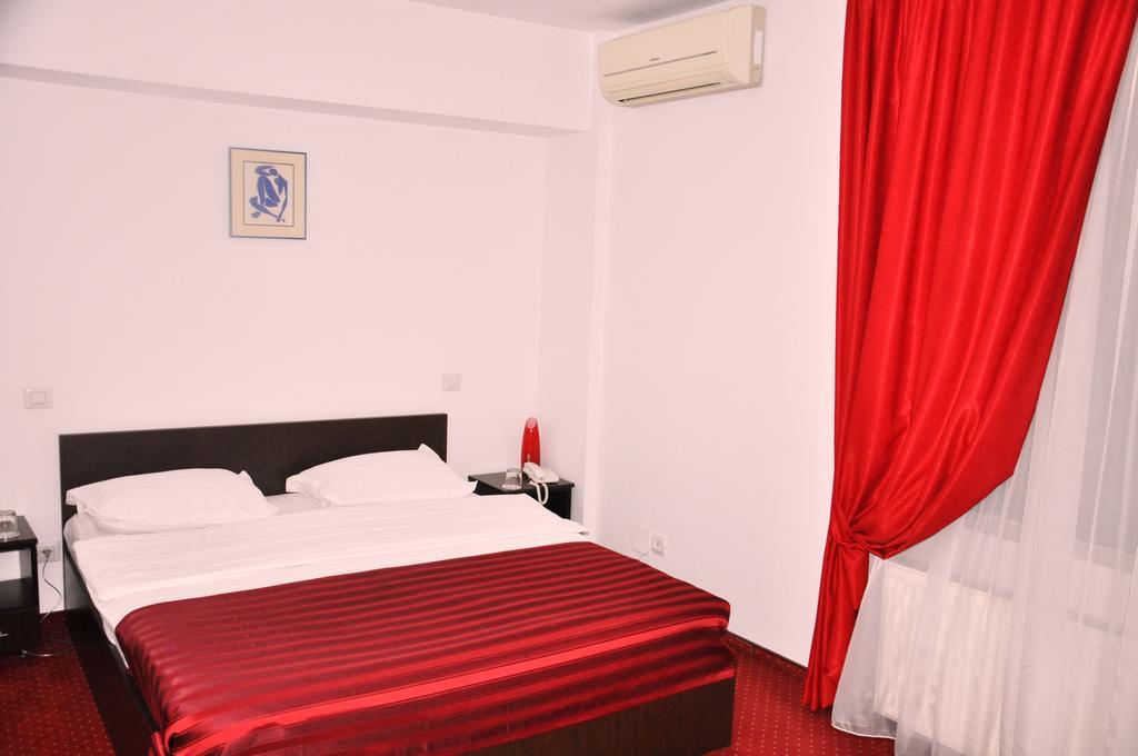 Hotel Thomas 布加勒斯特 客房 照片
