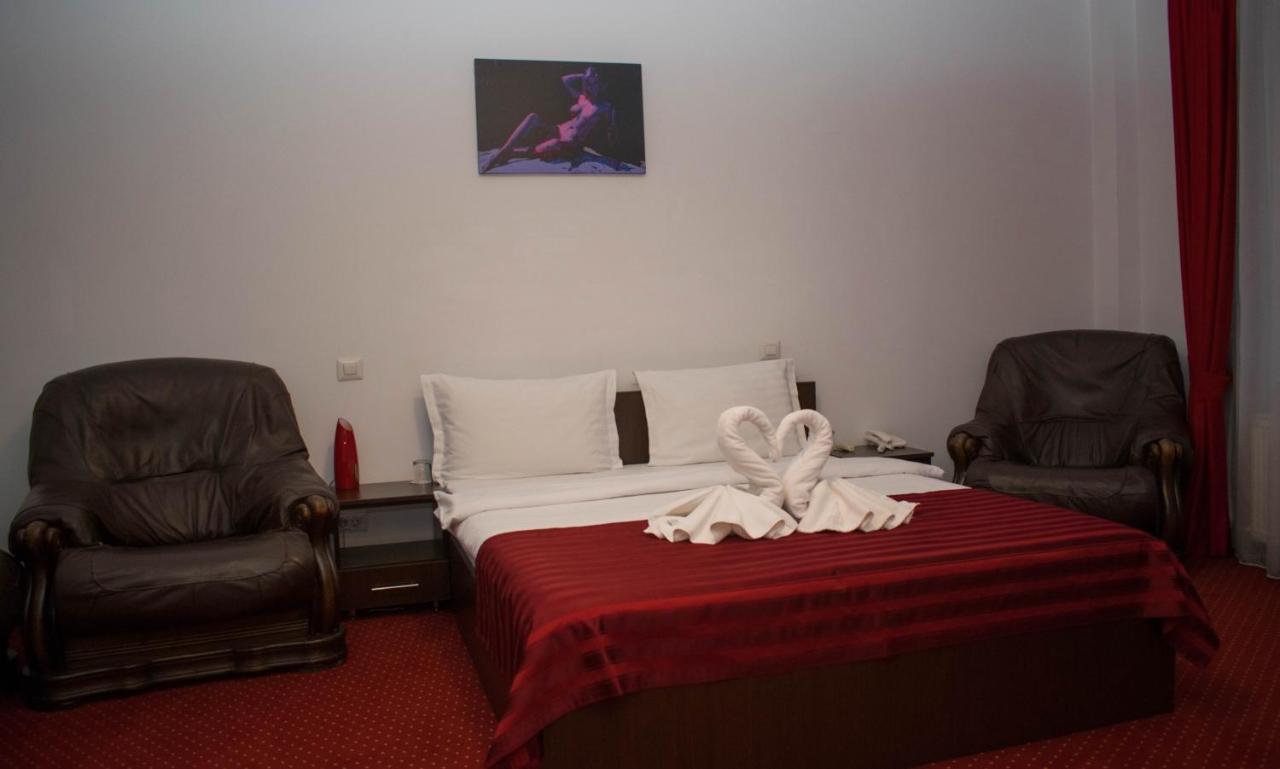 Hotel Thomas 布加勒斯特 外观 照片