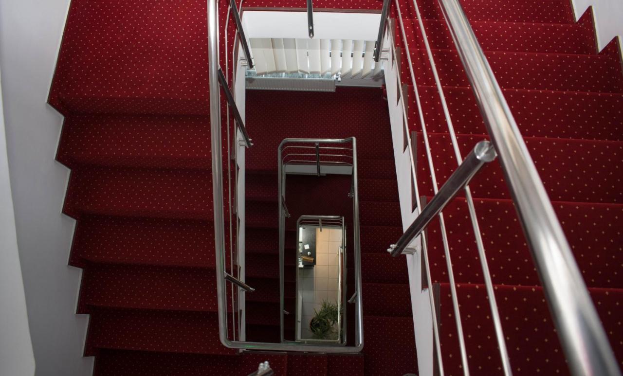 Hotel Thomas 布加勒斯特 外观 照片